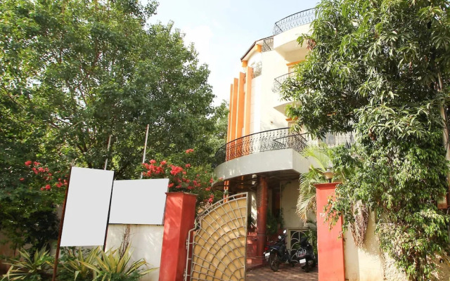 OYO 18488 Hallmark Begumpet
