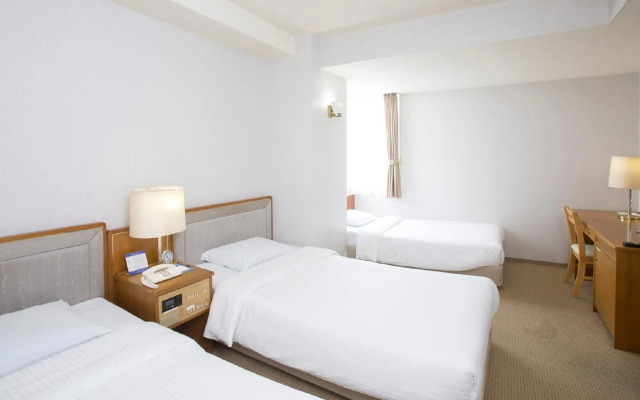 Tetoranze Makuhari Inagekaigan Hotel
