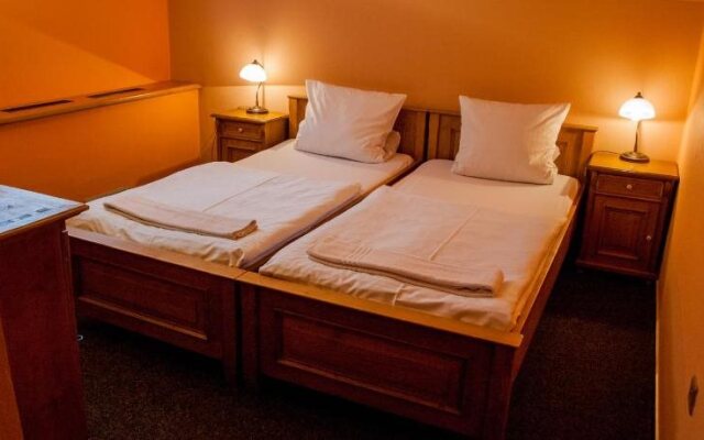 Hotel a Restaurace U Hrnčíře