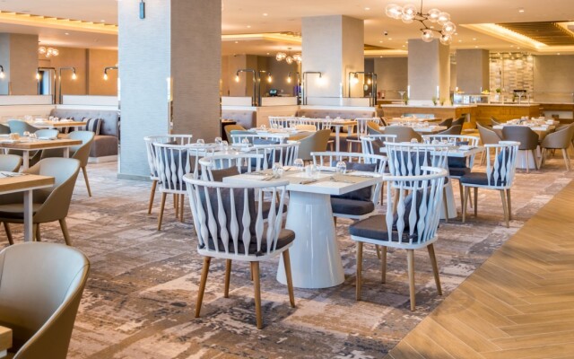 Holiday Inn & Suites Dubai Festival City an IHG Hotel