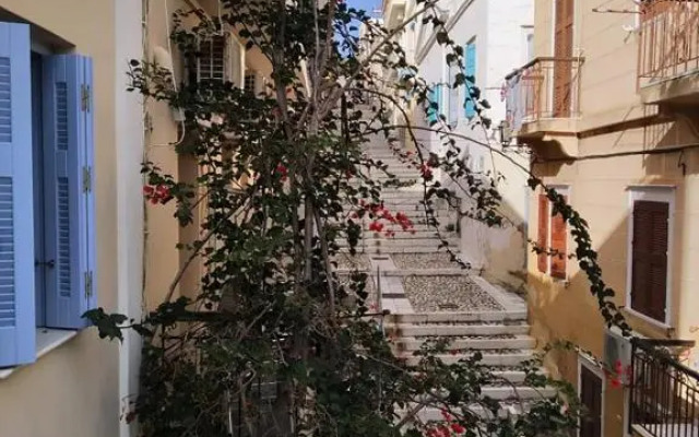 Mavrikakis Studios