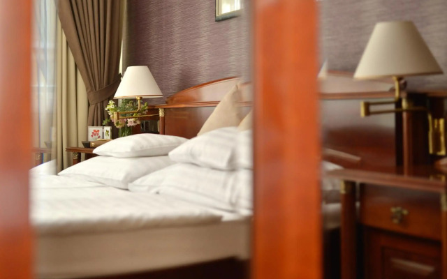 Hotel Carbona Thermal Spa