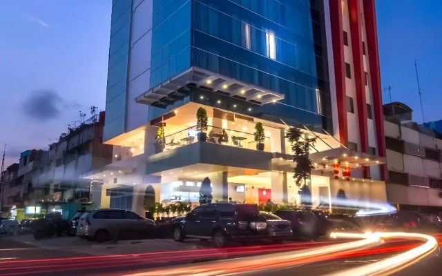 Redstar Hotel
