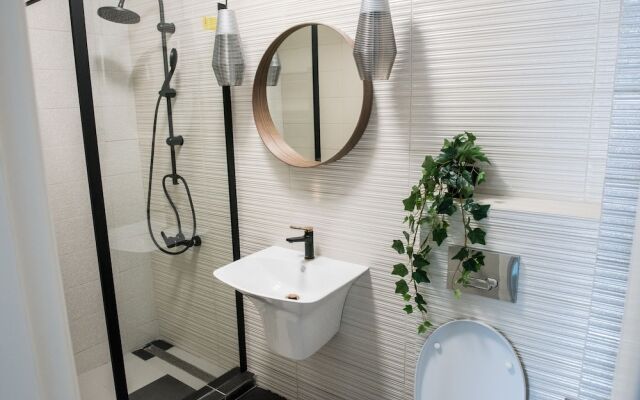 Diamond View Apartments