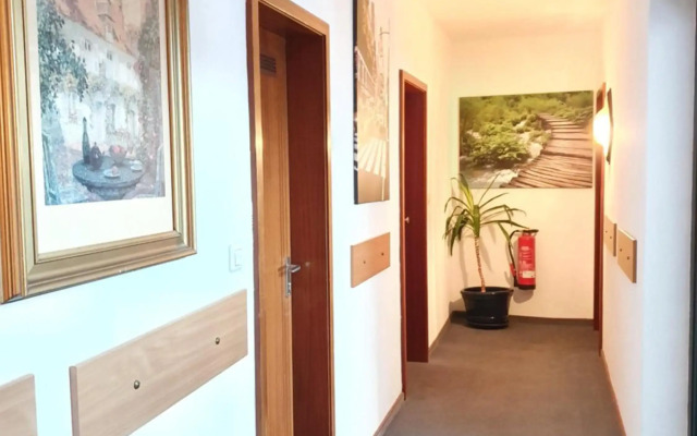 Hotel - Pension - Weller