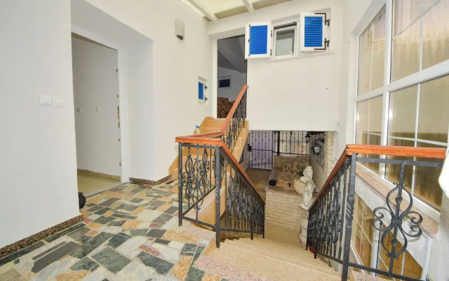 Villa Seafront Escape