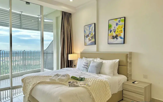 Encorp Marina Puteri Harbour by Stayrene