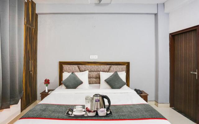 Townhouse 1077 Hotel Noida Galaxy