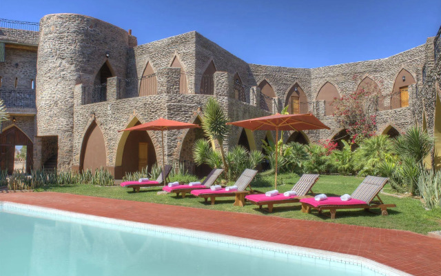 Le Mirage Resort and Spa