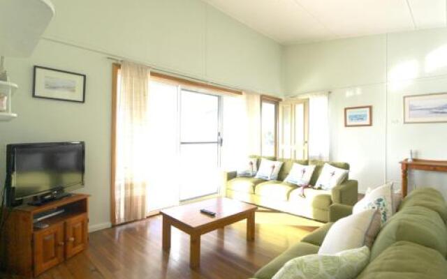 Hi View, 18 Dulconghi Street