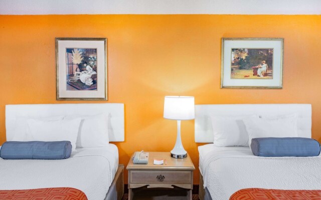 Howard Johnson Express Inn Staunton