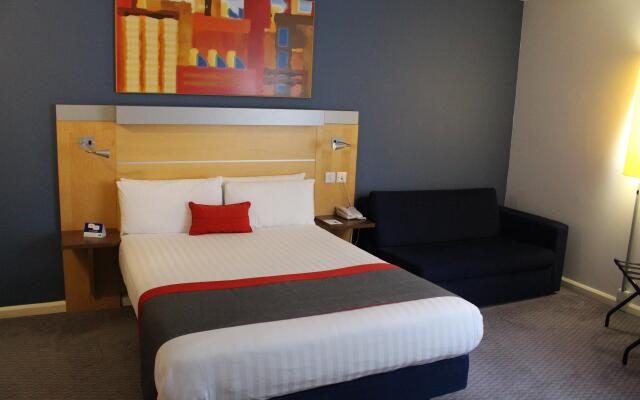 Holiday Inn Express London - Croydon, an IHG Hotel