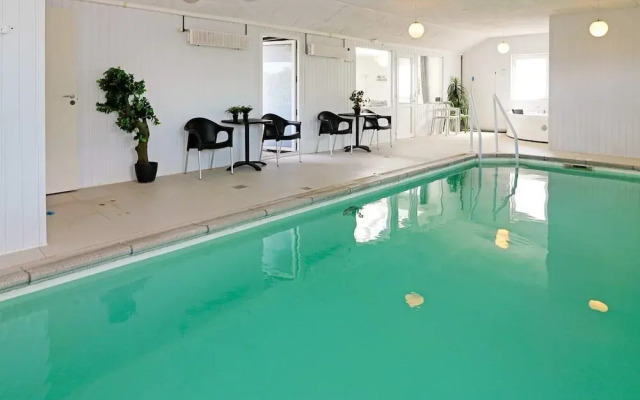 10 Person Holiday Home in Hadsund-by Traum