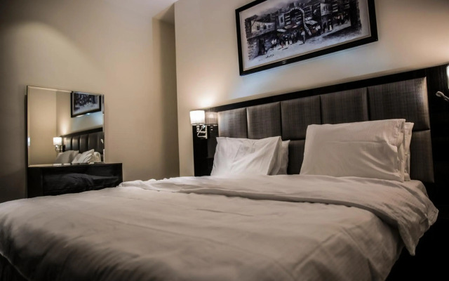 Naylover Hotel Suites