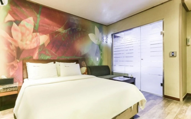 Hotel MI
