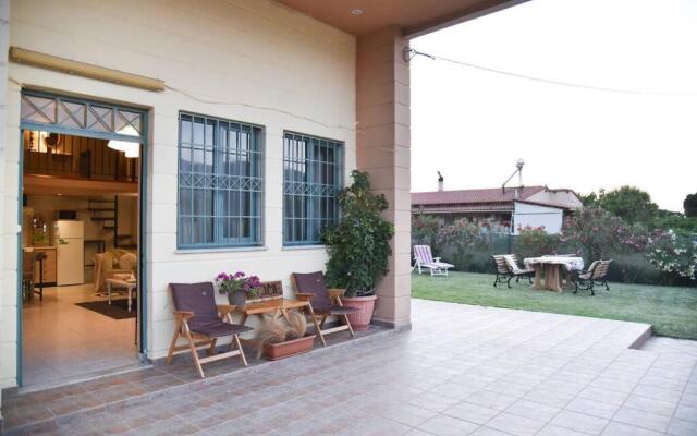 Hospitality in Mythical and Historical Peloponnese1