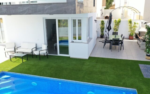 1062 Villa Picasso