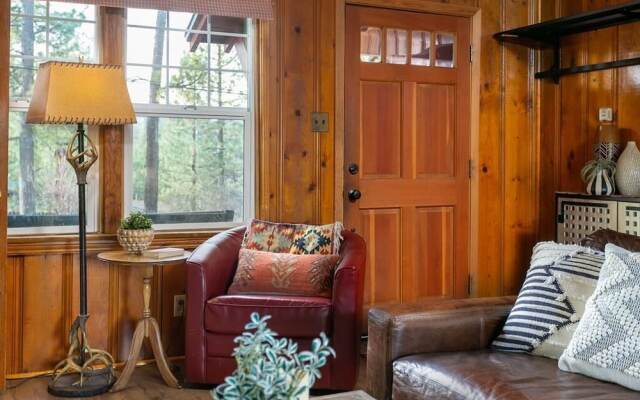 031 - Paradise Pines