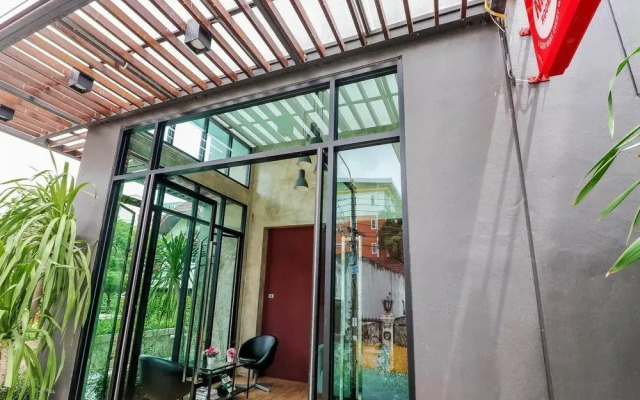 NIDA Rooms Plubpla Bangkapi 591