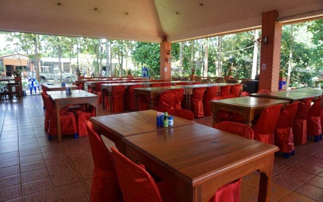 Phrom Prathan Resort