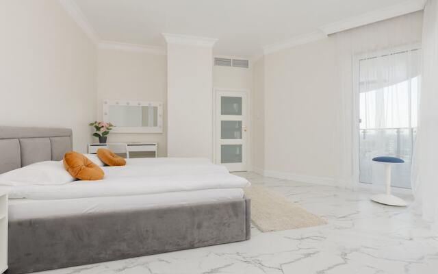 Studio Kasprzaka With Parking by Renters