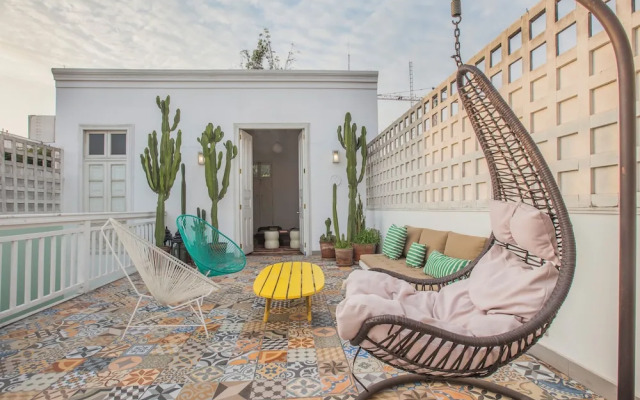 Villa in Barranco by Wynwood House