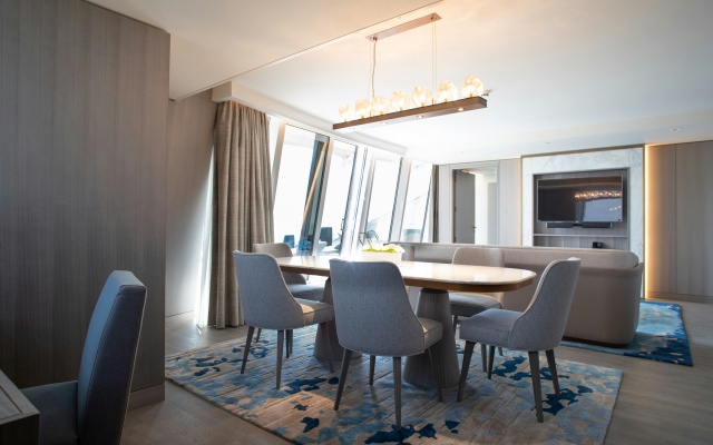 Jumeirah Beach Hotel Dubai - Image 3