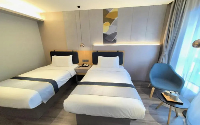 Motel168 Jia Ding Bo Le Inn