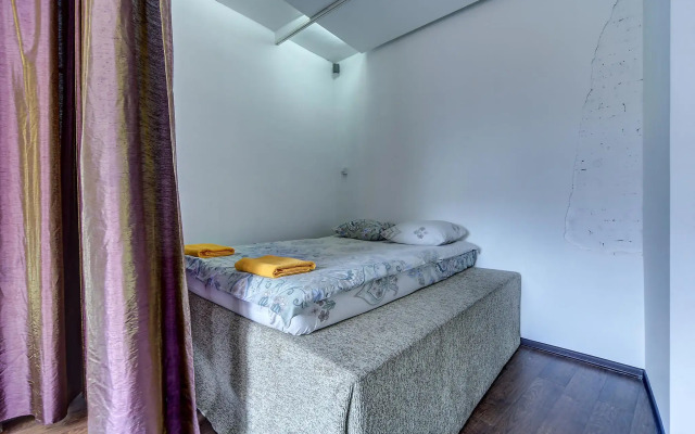 Апартаменты на улице Караванная 5