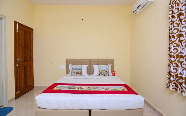 OYO 9414 Golden Nest
