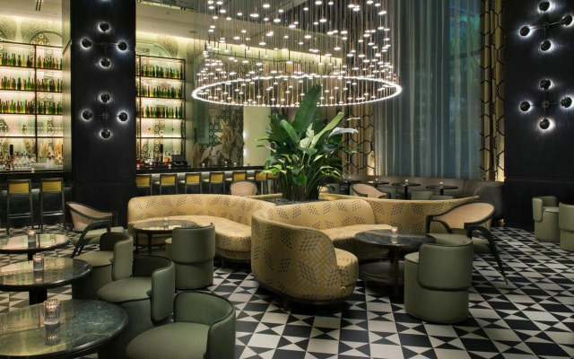 SLS LUX Brickell