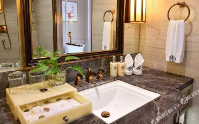 Bvstin Hongnan Hotel (Chengdu Hongpailou Metro Station)