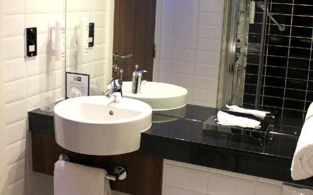 Holiday Inn Express Wakefield by IHG