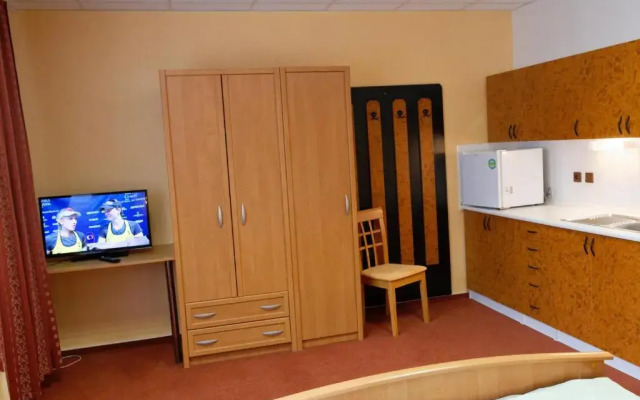 Hotel KAMU GARNI