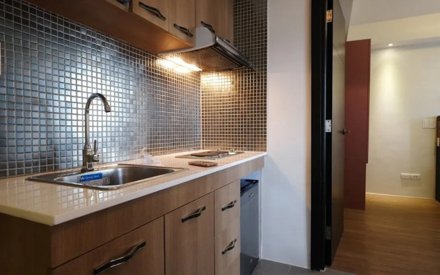 Portovita Tower 2BR 23rd FLR Black Unit W/ Balcony