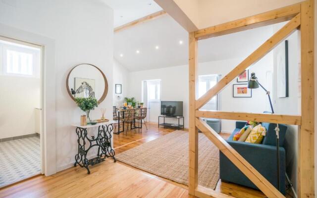 Chiado & Design Apartment
