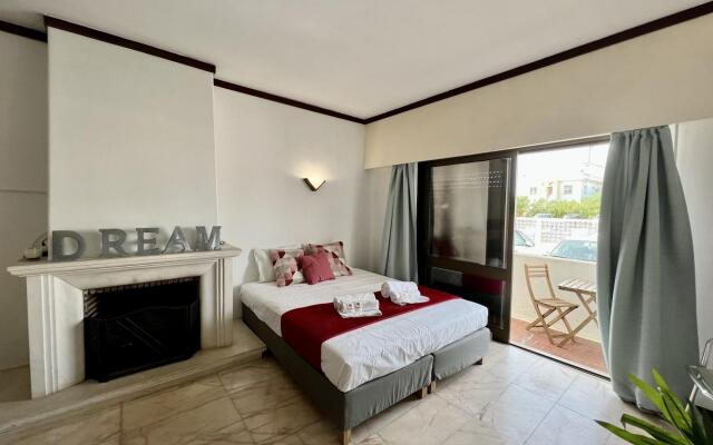 Albufeira Central 3 With Pool by Homing