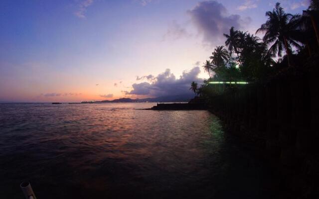 Crystal Beach Bali Hotel