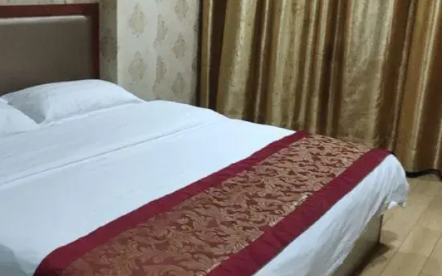 Qianchunchen Business Hotel