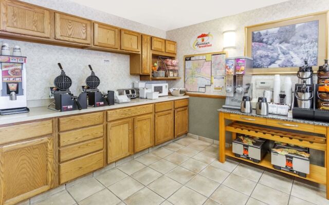 Super 8 Ottawa Starved Rock