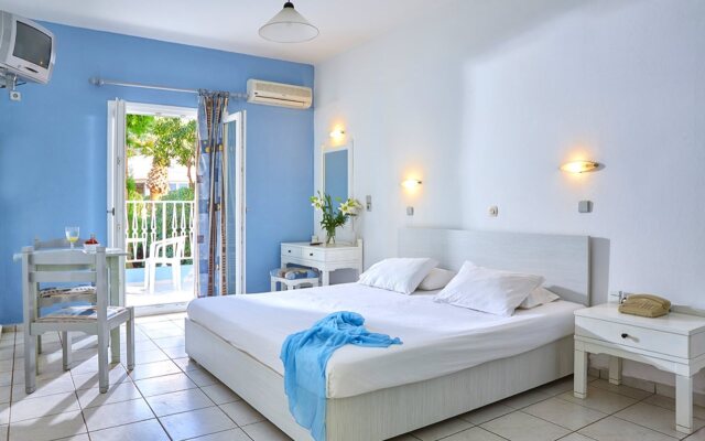 Noble Hotel Suites - Adults Only