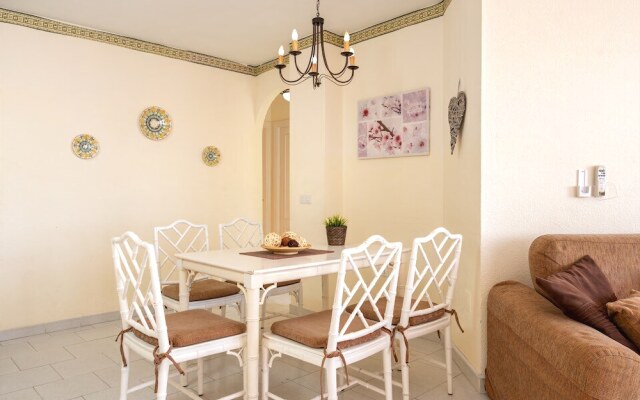 An oasis Apartment between Fuengirola and Marbella Ref 21