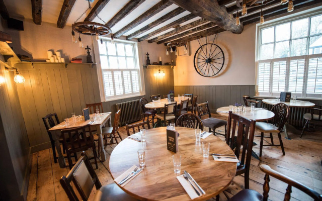 The Littleton Arms
