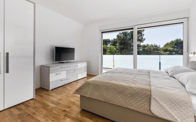 Nice Home in Pula With Wifi and 4 Bedrooms