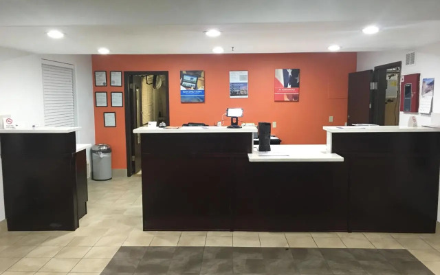 Superstition Inn and Suites