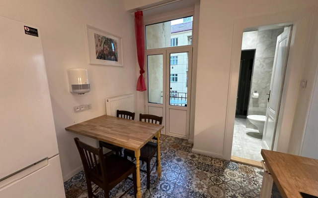 Karlin Balcony Apartment