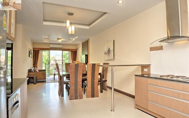 Whispering Palms Suite