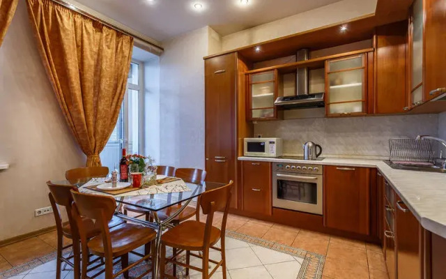 Апартаменты АпартЛевис на улице Тверская, д. 4