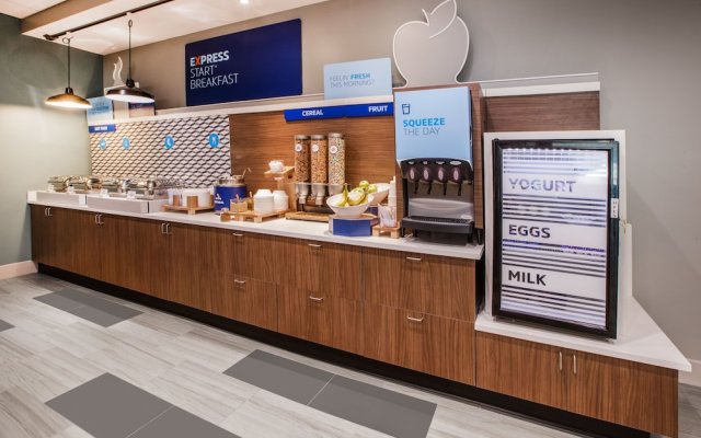 Holiday Inn Express Des Moines Ankeny by IHG
