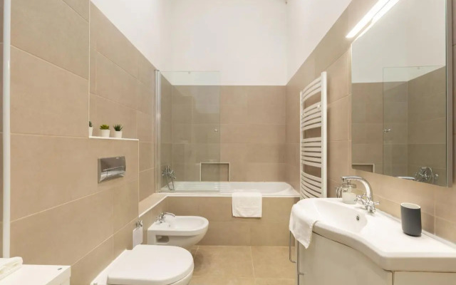 SUPER CENTRAL 2BR-2BT with Balcony&View&Sauna&Jacuzzi